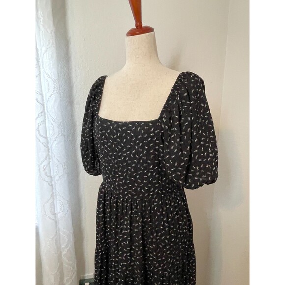 Things Between Women’s Dress Size M Black Floral Puff Sleeve Square Neck Maxi - Picture 2 of 10